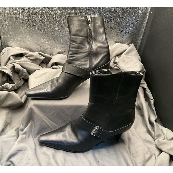 Joan & David CIRCA 7 M CJSKIP Black LEATHER Ankle Booties Boots~Gently Used - Picture 1 of 11